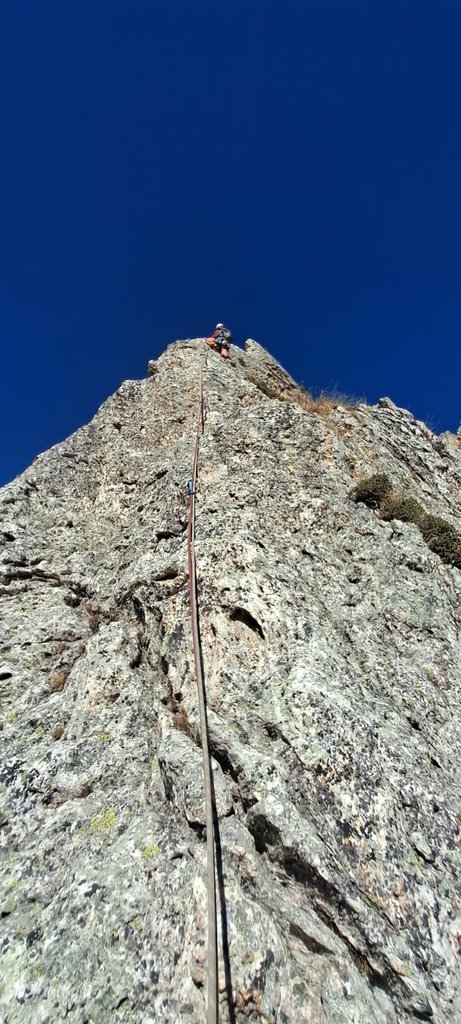 Photo of vie varie (Jumper/Osvi/Edge)
